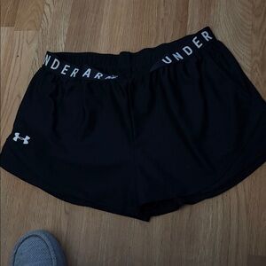 3 pairs of women’s shorts.